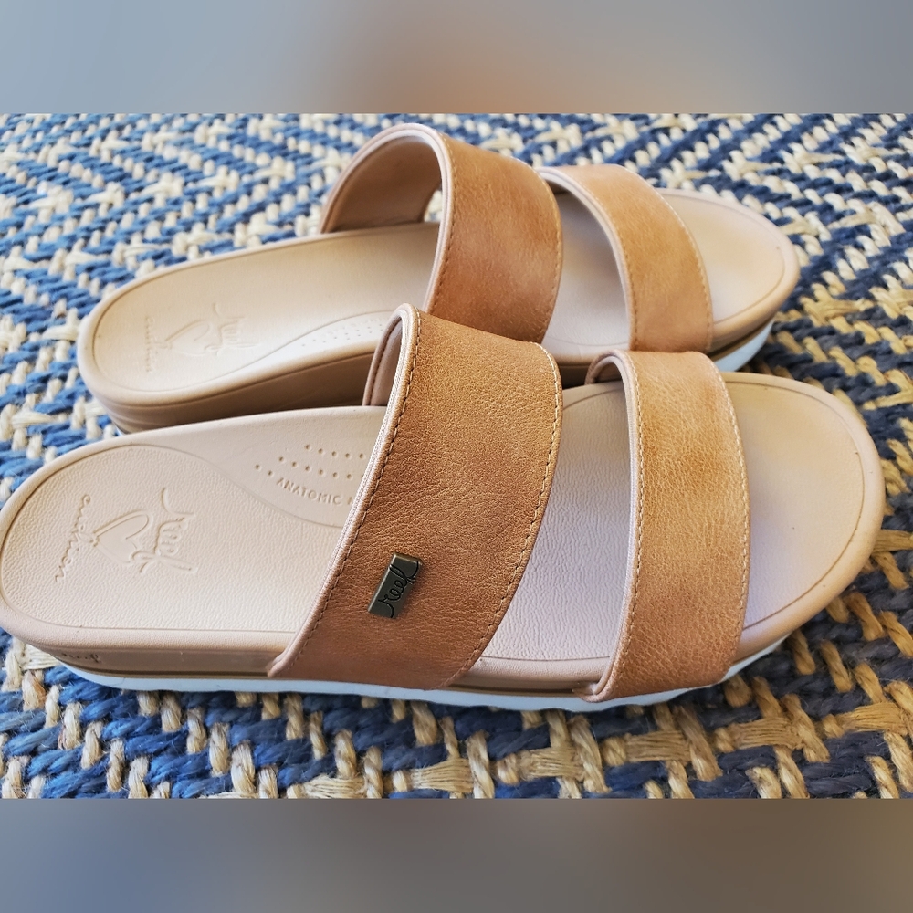 Reef Women’s Tan Double-Strap Slide Sandals